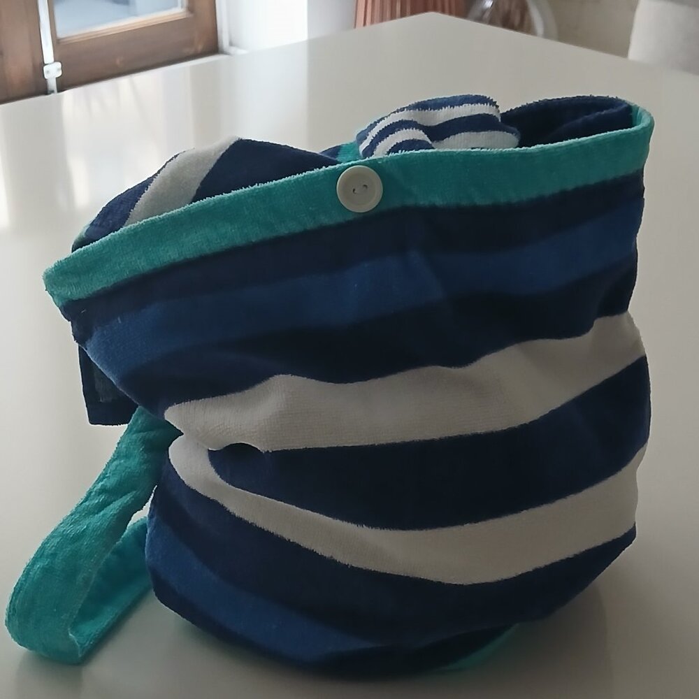 Beach Towel in a Bag 100% Cotton Convertible "Towel-to-Backpack"